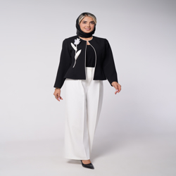 کت مشکی + شلوار سفید