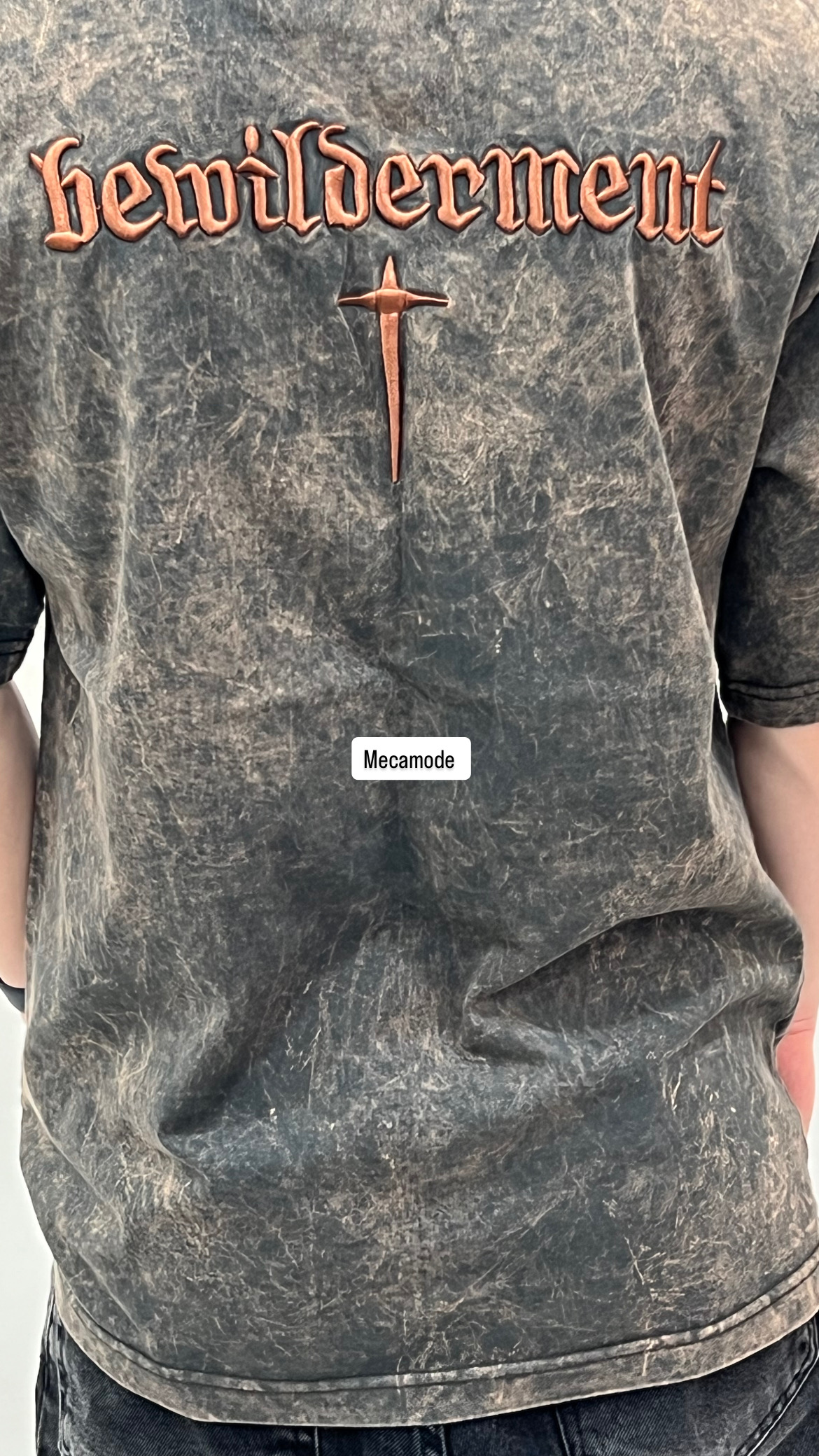 تیشرت باکسی لش گلدوزی ICXC و Bewilderment